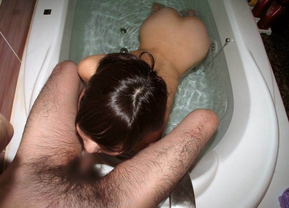 【フェラチオ】お風呂で綺麗にフェラしてくる女の子って最高だよｗｗｗｗｗｗｗ【画像30枚】13_202002062252395f7.jpg
