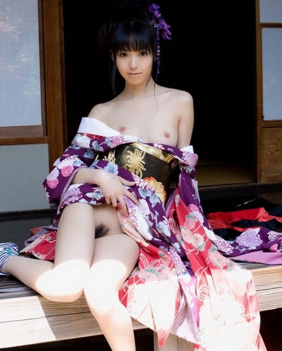 日本人ならソソられる和服の女の子の画像をくださいｗｗｗｗｗｗｗ【画像30枚】18_20190521015056e6f.jpg
