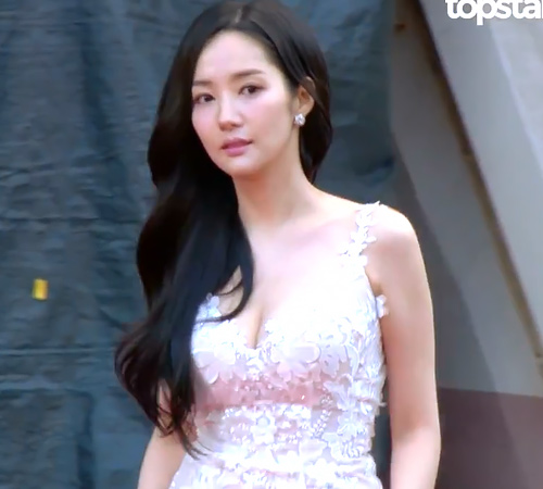 『七日の王妃』のヒロインの巨乳で綺麗な韓国女優、パク・ミニョンのオッパイの谷間やオッパイ揺れがエロいセクシーGIFや動画ｗｗｗ