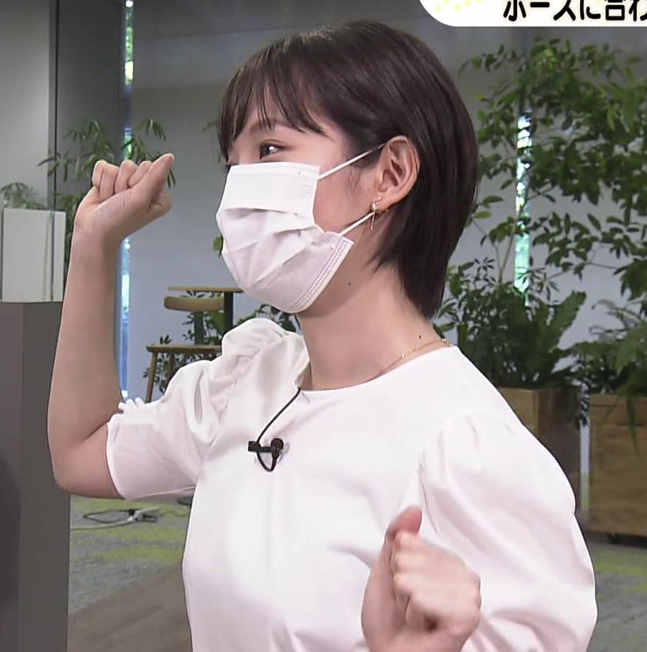 田中瞳アナ　おっぱいパツパツのブラウスキャプ・エロ画像１０